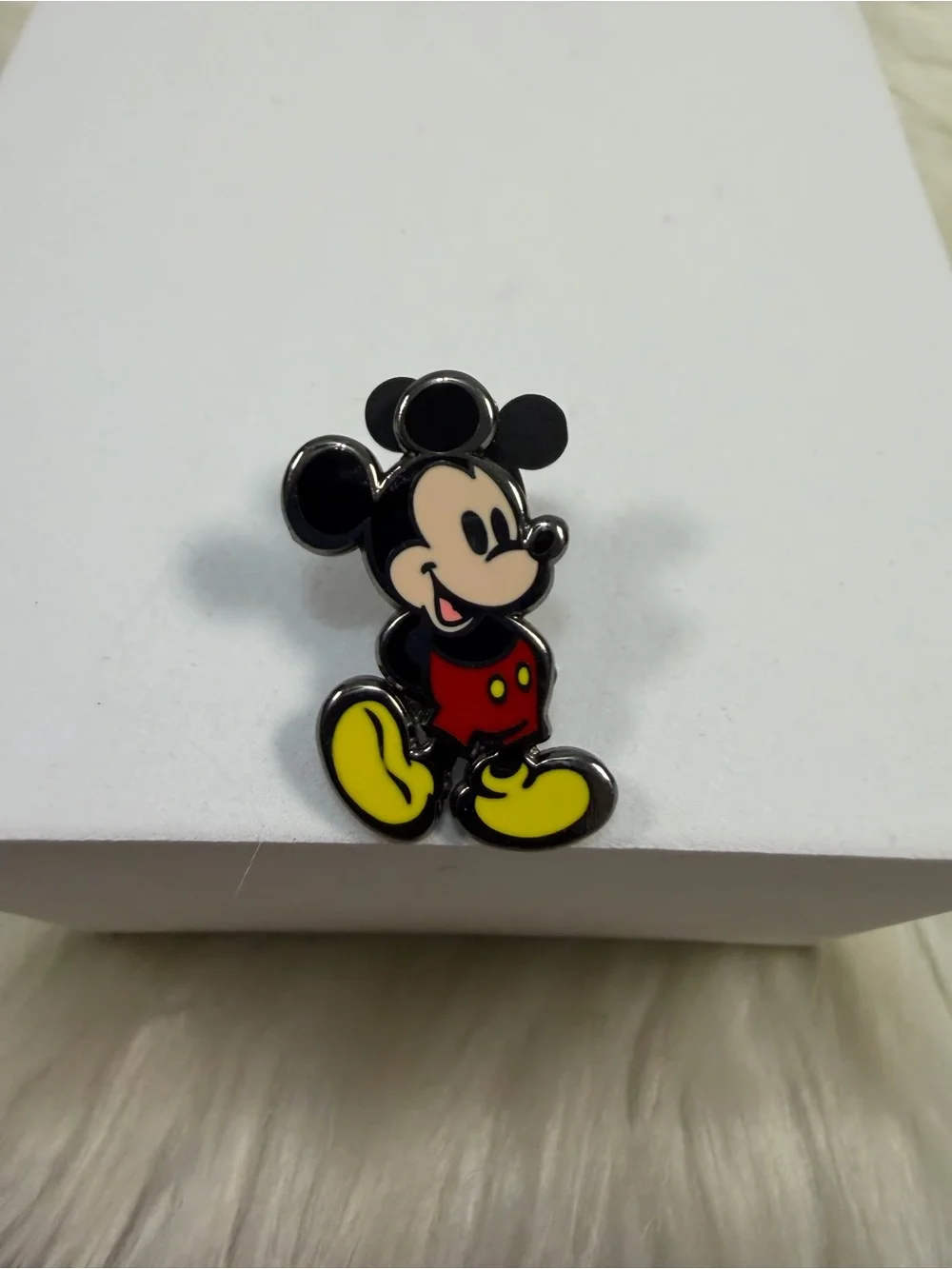 💙3/$20💙 DISNEY Mickey Mouse Enamel Pin - Red, Yellow, Black